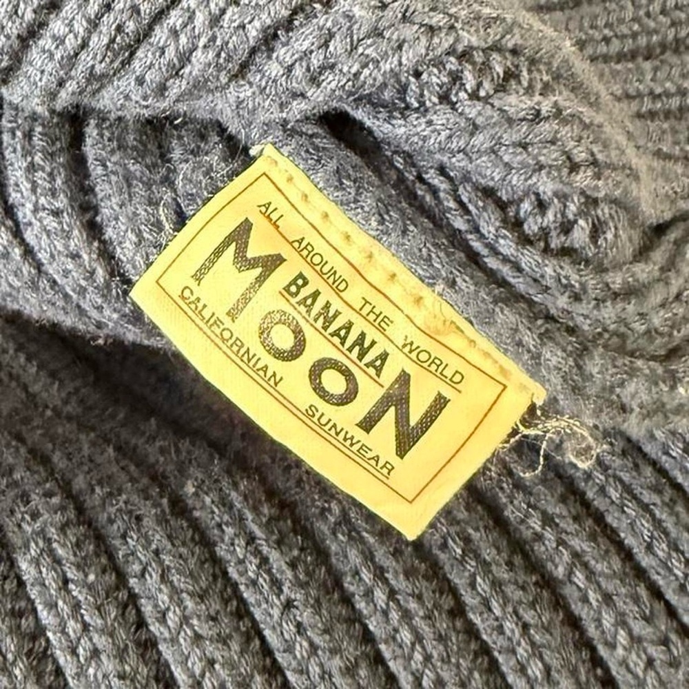 Women’s Ribbed Crewneck Sweater - Light Blue - Picture 5 of 6